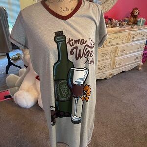 lazyone wine down nightgown brand new